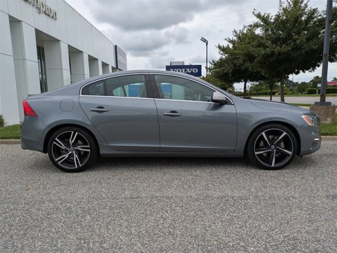Used 2017 Volvo S60 T6 R-Design Platinum w/ Climate Package image 3