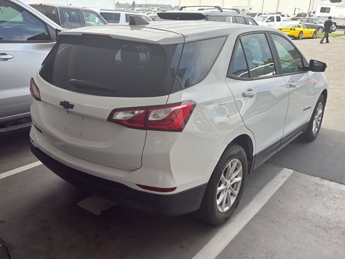Used 2020 Chevrolet Equinox LS image 3
