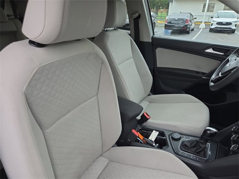 Used 2020 Volkswagen Tiguan S w/ 3rd Row Seat Package image 33