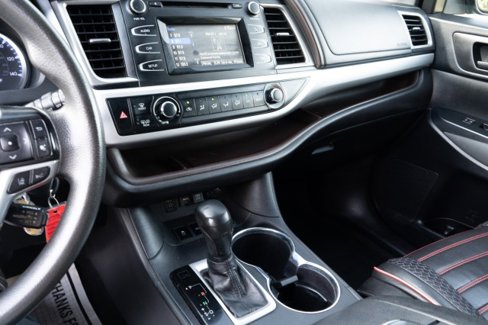 Used 2019 Toyota Highlander Plus image 29