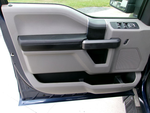 Used 2015 Ford F150 XLT w/ Equipment Group 301A Mid image 14
