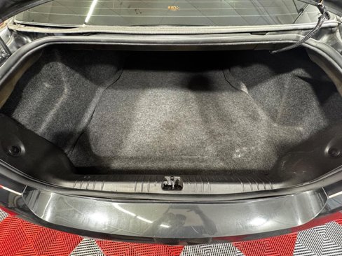 Used 2016 Chevrolet Impala LT image 11