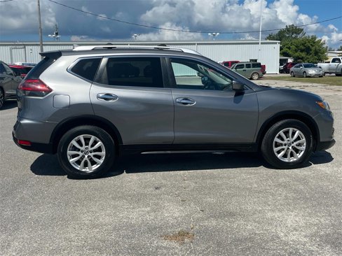 Used 2019 Nissan Rogue SV image 6