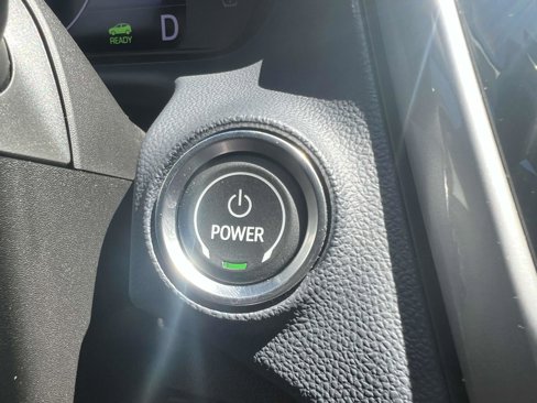 Used 2022 Chevrolet Bolt EUV Premier w/ Sun & Sound Package image 29