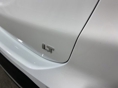 Used 2023 Chevrolet Equinox LT image 14