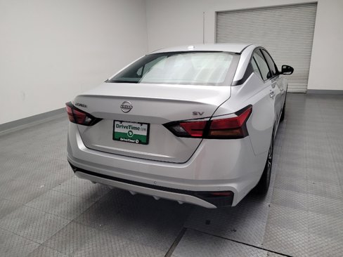 Used 2023 Nissan Altima 2.5 SV image 7