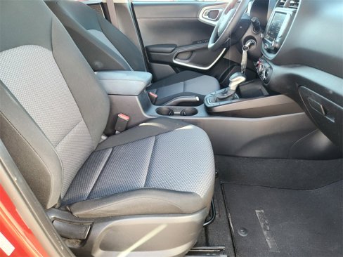 Used 2023 Kia Soul LX image 21