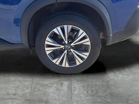 Used 2023 Nissan Rogue SV image 7