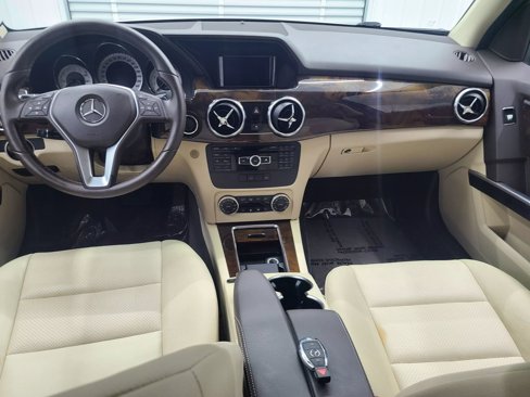 Used 2014 Mercedes-Benz GLK 350 2WD image 2