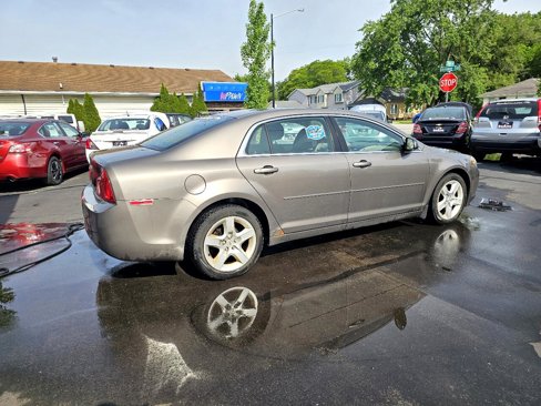 Used 2011 Chevrolet Malibu LS image 12