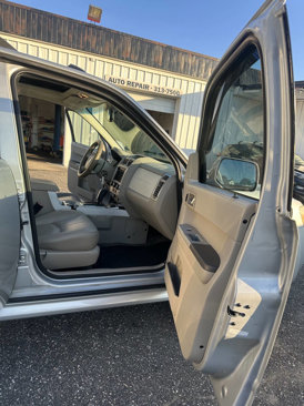 Used 2008 Mercury Mariner 4WD Hybrid image 24