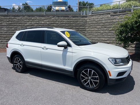 Used 2021 Volkswagen Tiguan SE image 6