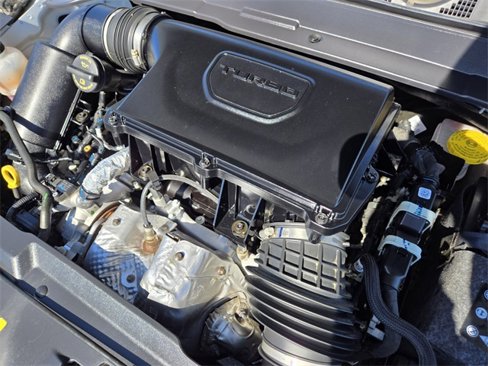 Used 2024 Jeep Compass Latitude image 18
