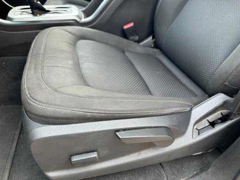 Used 2020 Chevrolet Colorado LT image 14