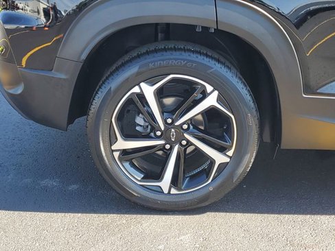 Certified 2022 Chevrolet TrailBlazer RS w/ Sun and Liftgate Package image 5