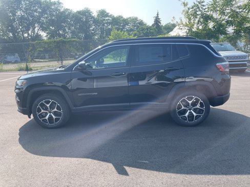 New 2025 Jeep Compass Limited image 3