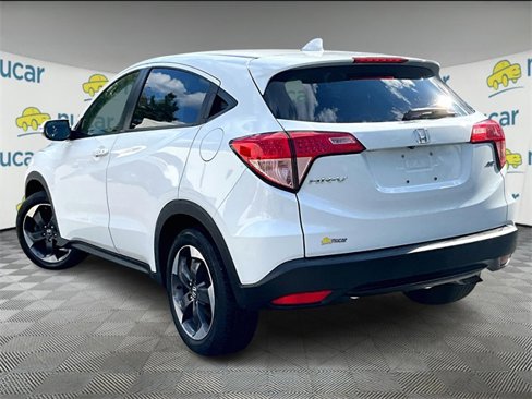 Used 2018 Honda HR-V EX image 2