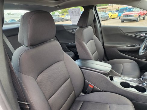 Used 2024 Chevrolet Malibu LT image 17