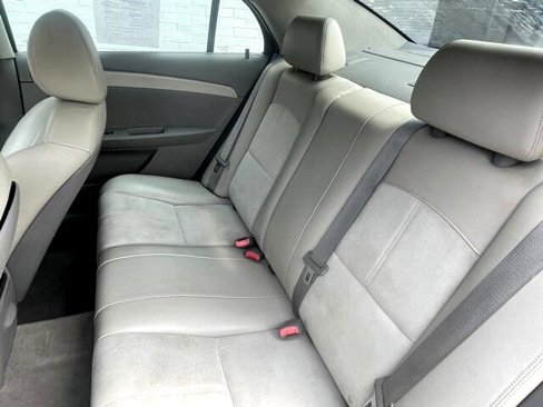 Used 2010 Chevrolet Malibu LT image 19