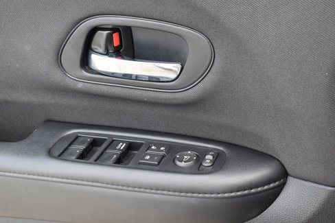 Used 2022 Honda HR-V Sport image 12