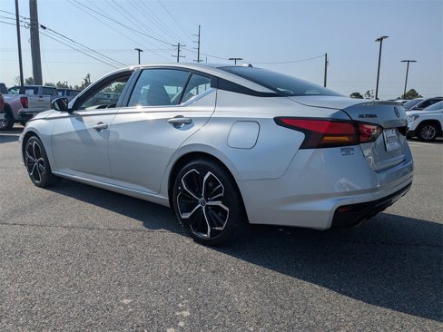 Used 2024 Nissan Altima 2.5 SR image 6