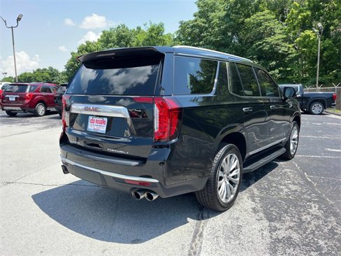 Used 2022 GMC Yukon Denali w/ Max Trailering Package image 3