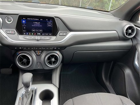 Used 2021 Chevrolet Blazer LT image 11
