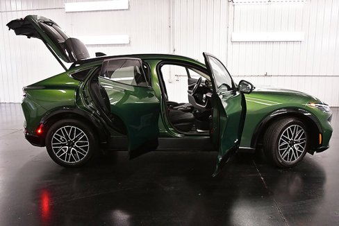 Used 2024 Ford Mustang Mach-E Premium image 31