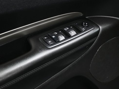 Used 2020 Dodge Durango SXT image 10