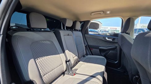 Used 2020 Ford Escape SE image 16
