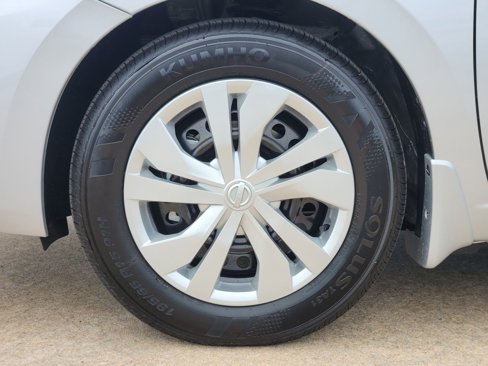 New 2025 Nissan Versa S image 10