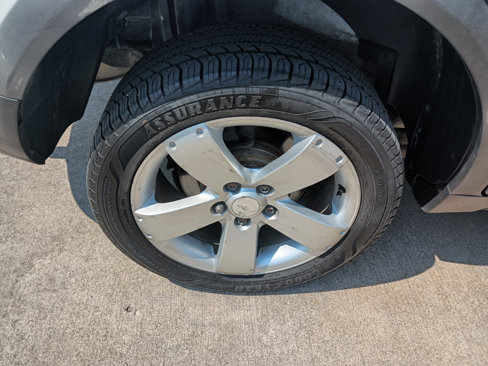 Used 2012 Chevrolet Captiva Sport LS image 40
