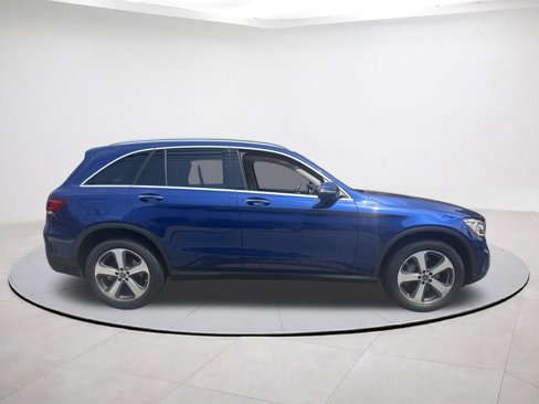 Used 2020 Mercedes-Benz GLC 300 4MATIC image 2