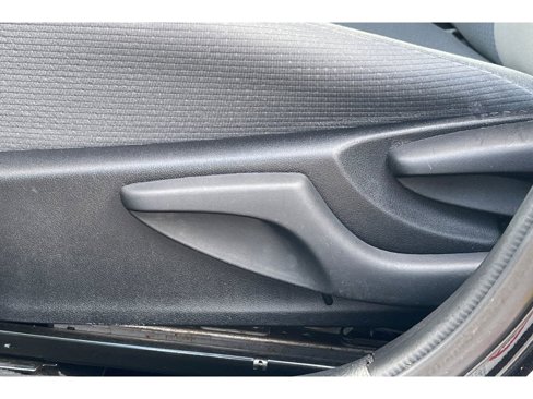 Used 2017 Toyota Corolla L image 13