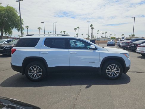Used 2017 GMC Acadia SLE w/ Driver Alert Package I image 4