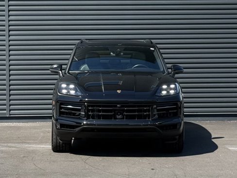 Certified 2024 Porsche Cayenne image 10