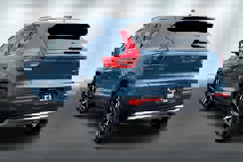 Used 2023 Volvo XC40 B5 Plus w/ Driver Assist Package image 10