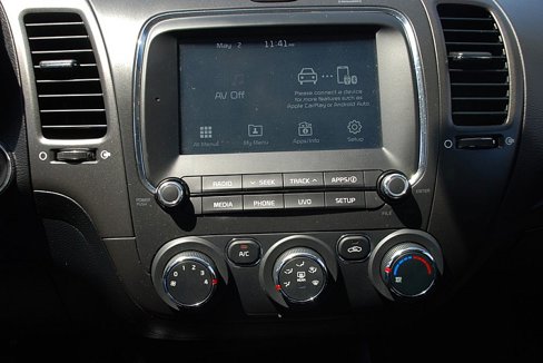 Used 2017 Kia Forte LX w/ LX Popular Plus Package image 13
