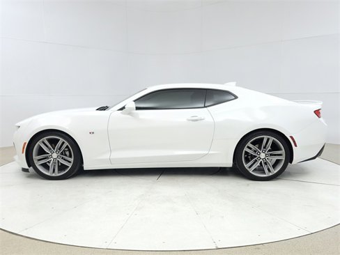 Used 2017 Chevrolet Camaro LT w/ RS Package image 4