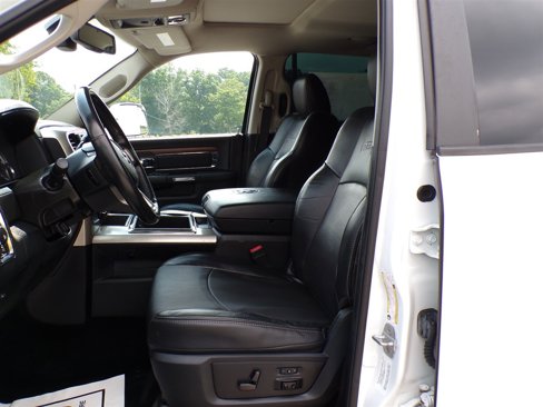 Used 2014 RAM 3500 Laramie image 36