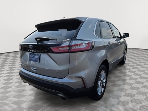 Used 2024 Ford Edge Titanium image 4