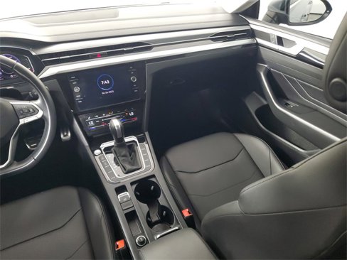 Used 2021 Volkswagen Arteon SE image 16