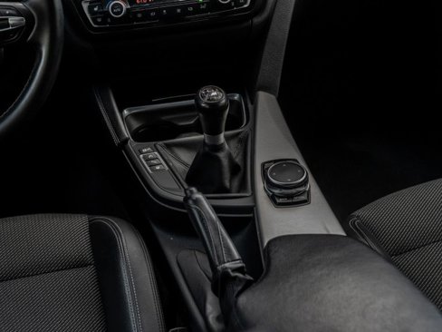 Used 2015 BMW M4 Coupe image 16