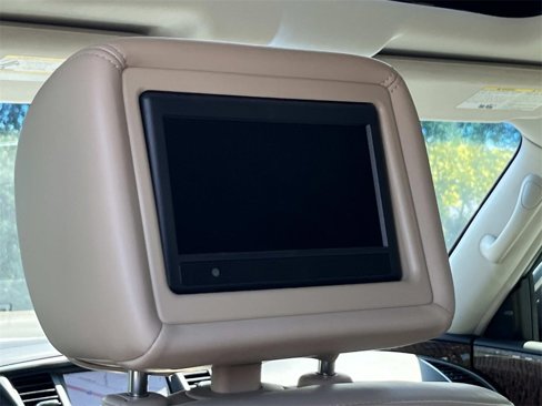 Used 2017 Nissan Armada Platinum w/ Captain Seat Package image 19