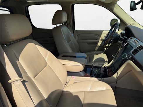 Used 2011 Cadillac Escalade EXT Premium image 15