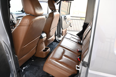 Used 2014 Jeep Wrangler Unlimited Sahara image 16