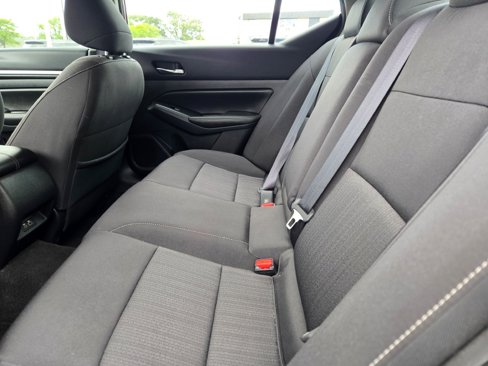 Used 2022 Nissan Altima 2.5 SV image 14