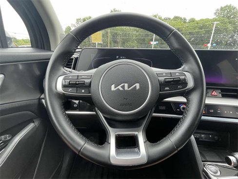 Used 2023 Kia Sportage EX image 16