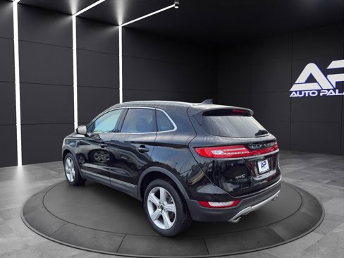 Used 2017 Lincoln MKC Premiere image 4