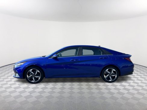 Used 2022 Hyundai Elantra Limited w/ Cargo Package image 11